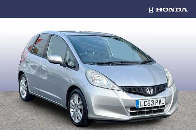 Honda Jazz Es + I-Vtec Cvt